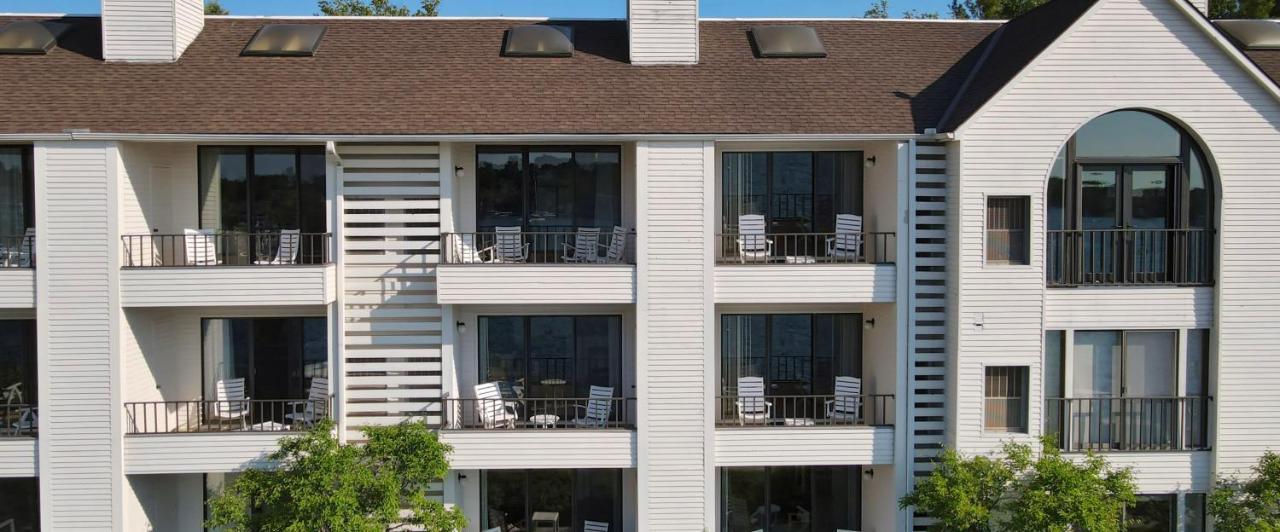 359 Edgewater Inn Charlevoix Exterior foto